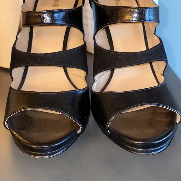 🖤Nine West leather upper 4.5” heel - Picture 3 of 17